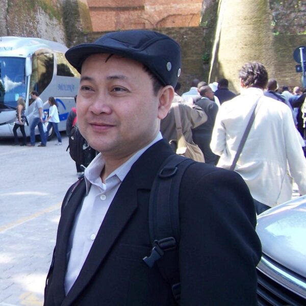 ၥၫ့ခၫဒိၪ Rev.Zacharias Zaw Win Aung မံၫမၪထဲၩ့ဝ့ၫဒၪလၧ ကဆါဎြံၬအဂဲး