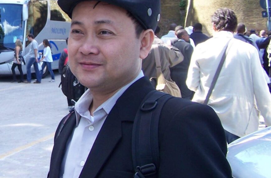 ၥၫ့ခၫဒိၪ Rev.Zacharias Zaw Win Aung မံၫမၪထဲၩ့ဝ့ၫဒၪလၧ ကဆါဎြံၬအဂဲး