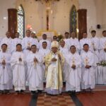 ဒိၩ့ပၥံၫ့ဆၧအီၪကီၪ့ၥၫ့ခိၪဒိၪ ဟင်နရီမန်းအိုင်ခလိန်ကဲၪထၪ့ၥၫ့ခိၪထၪ့ဘၭ၂နံၪ့ဘိၪ့မုနံၩ