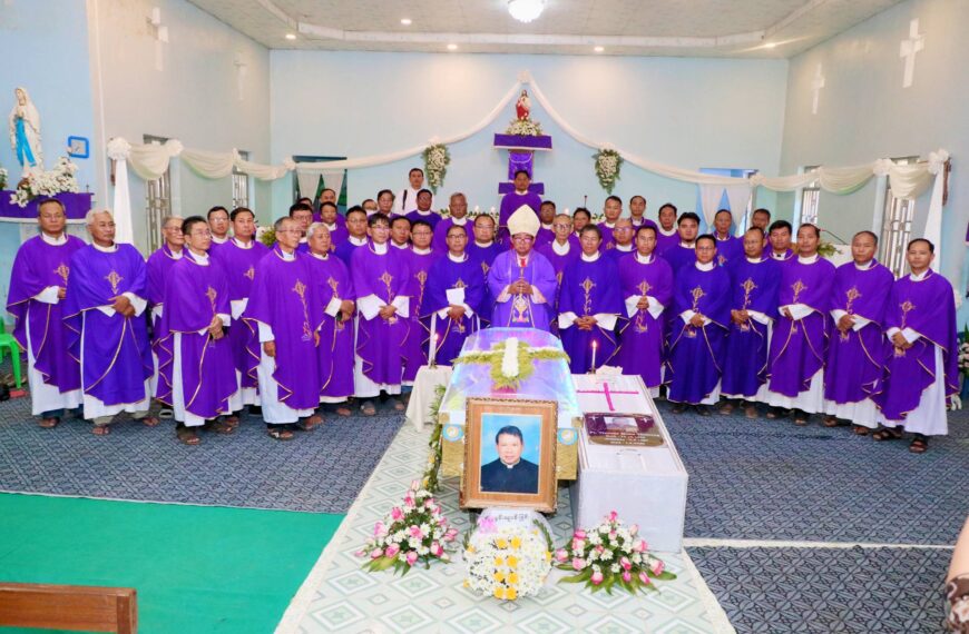ဆၧဘၧၩ့လၩ့ Fr.Vincent မၩ့ၥူၫလဲၫ့အစွၫ မံဆၩဆၧလုထၪ့
