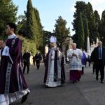 ဆၧလၧ ဆၧၥံၫနီၪ ပကဘၪဒိၭန့ဘဲၫၥိၭအီၪထၬဝဲၩအဂဲး