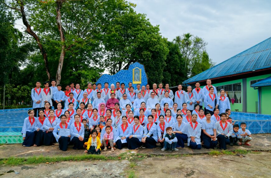 ဒိၩ့ပၥံၫ့ ကၭၥလံၬဆၧ အီၪကီၪ့ ထၧၫ့ဘံၪ့ယၫ ဆၧအီၪကီၪ့ဆရၫ ဆရၫမုၪၥံၪ အ၁ဖၠးဖျါလၩ့ ————-