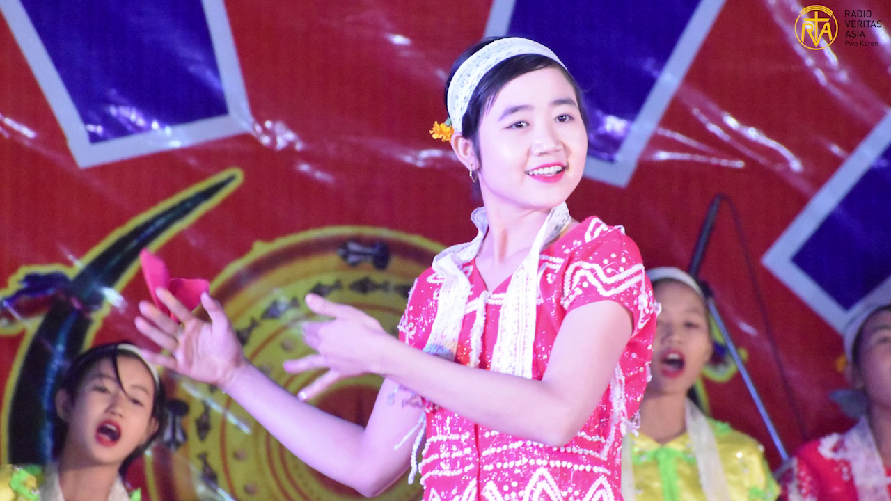 အ့ၪၥၭနၪ့ခွံၬ ဆၧအီၪမၧၫ့ ဖးဖီၩ့ကကၪလီၫ – ၁
