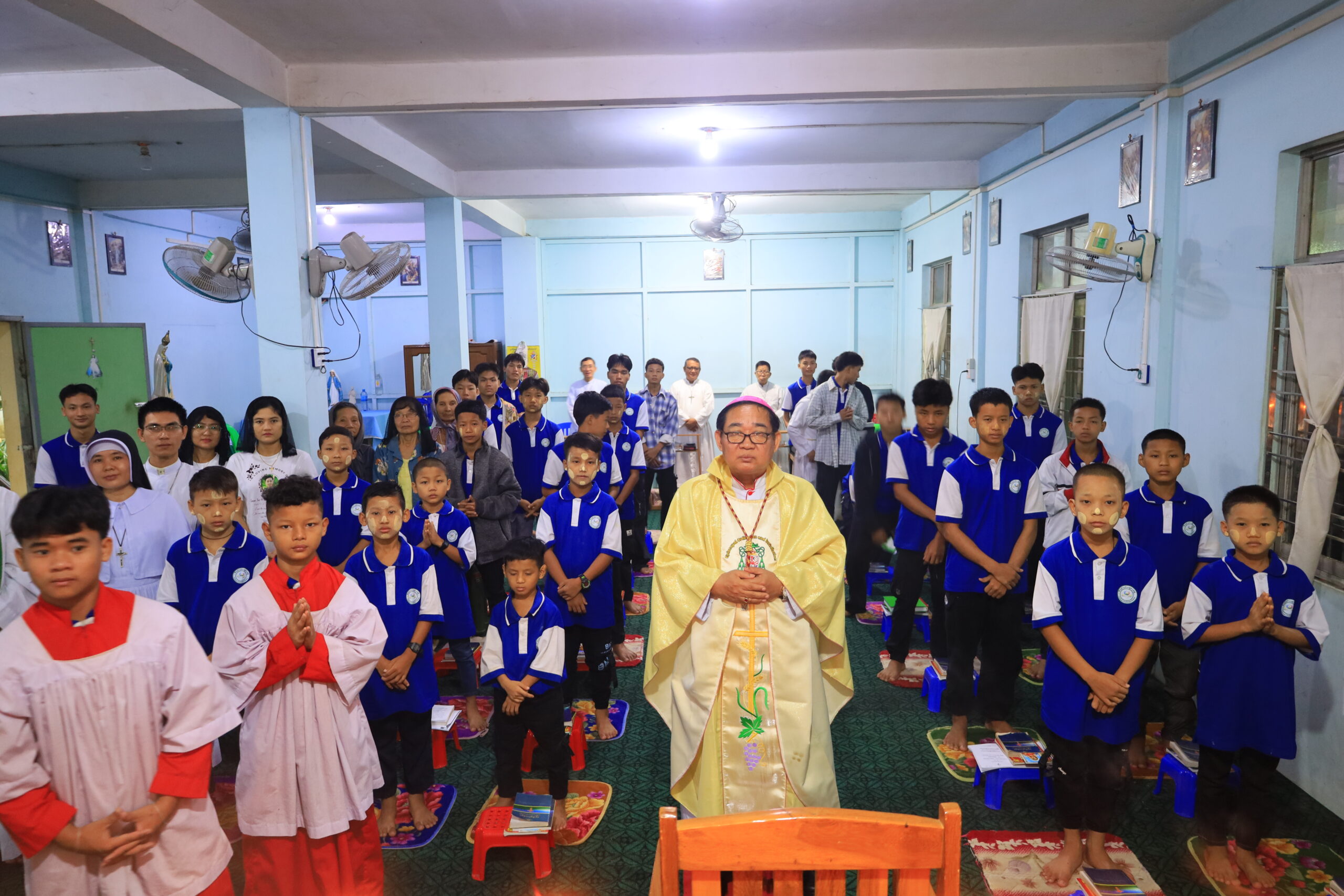 ဘိၪ့မုနံၩမုၬမုၬ Henry ၥၫ့ခိၪဒိၪ မၩ့အဲၪချံၫ့