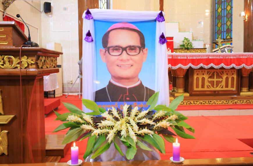 ၥၫ့ခိၪဒိၪ John Gabriel မံၫမၪထဲၩ့လၧကဆါဎြံၬ အနံၪ့ဎွ့ၩထၪ့ ၃၂နံၪ့ ဆၧနၪ့ထၪ့